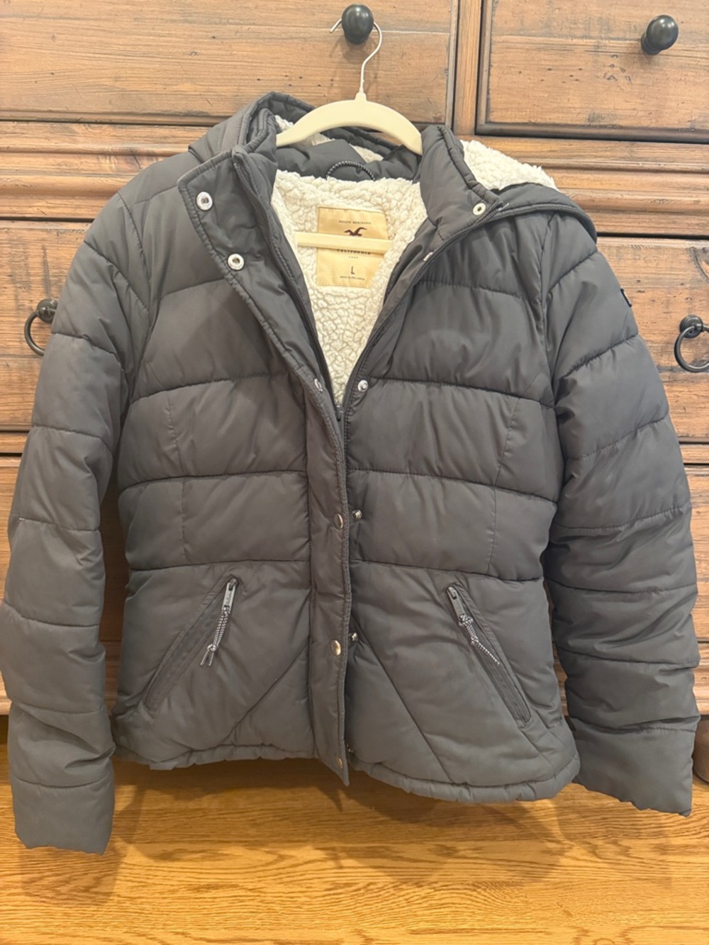 Hollister Gray Quilted Sherpa-Lined Puffer Jacket